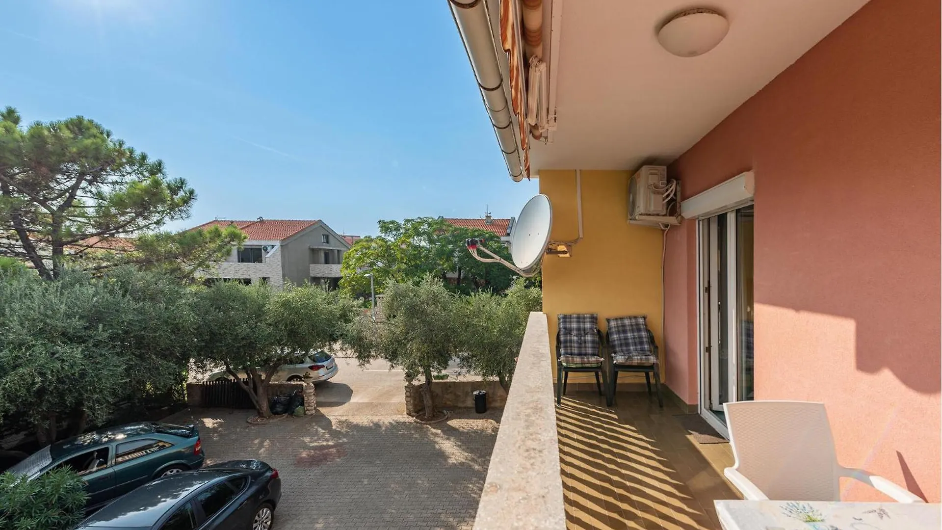 Awesome Apartment In Povljana With House Sea View